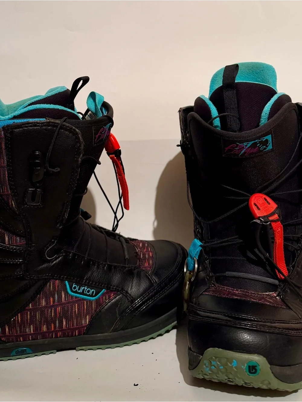 Women's Burton Boutique Snowboard Boots 2011 Size 10 Black Blue Boa Cables